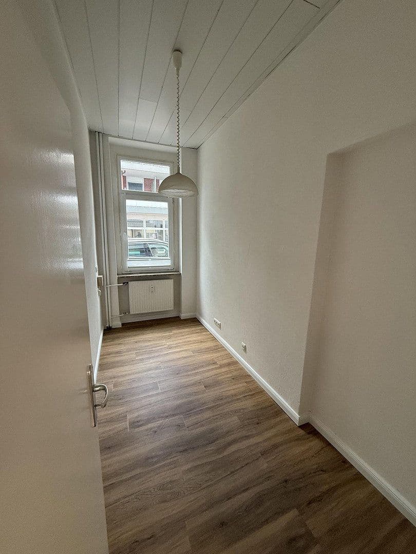 non-residential property to rent, 126 m², Bahnhofstr. 2, Bad Schwartau, Schleswig-Holstein non-residential property to rent, 126 m², Bahnhofstr. 2, Bad Schwartau, Schleswig-Holstein