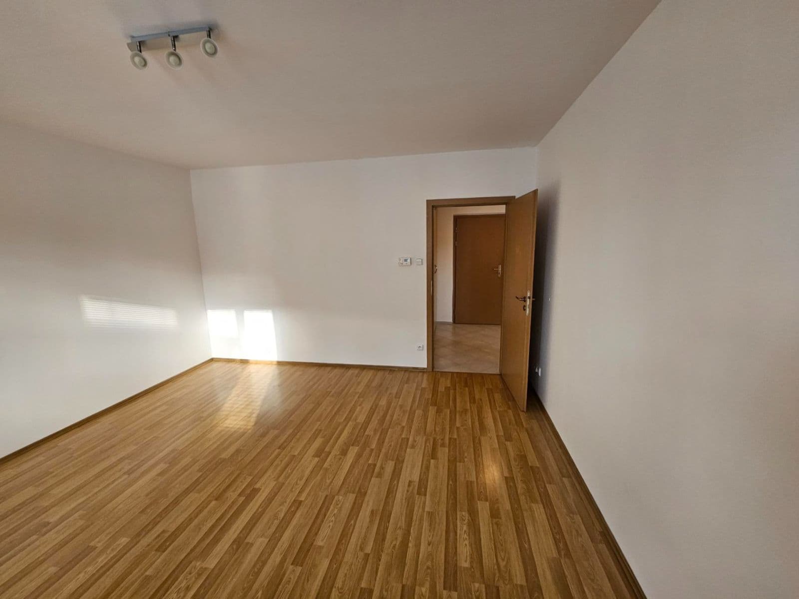 1 bedroom with open-plan kitchen flat to rent, 52 m², nám. Svobody, Úvaly, Středočeský Region 1 bedroom with open-plan kitchen flat to rent, 52 m², nám. Svobody, Úvaly, Středočeský Region