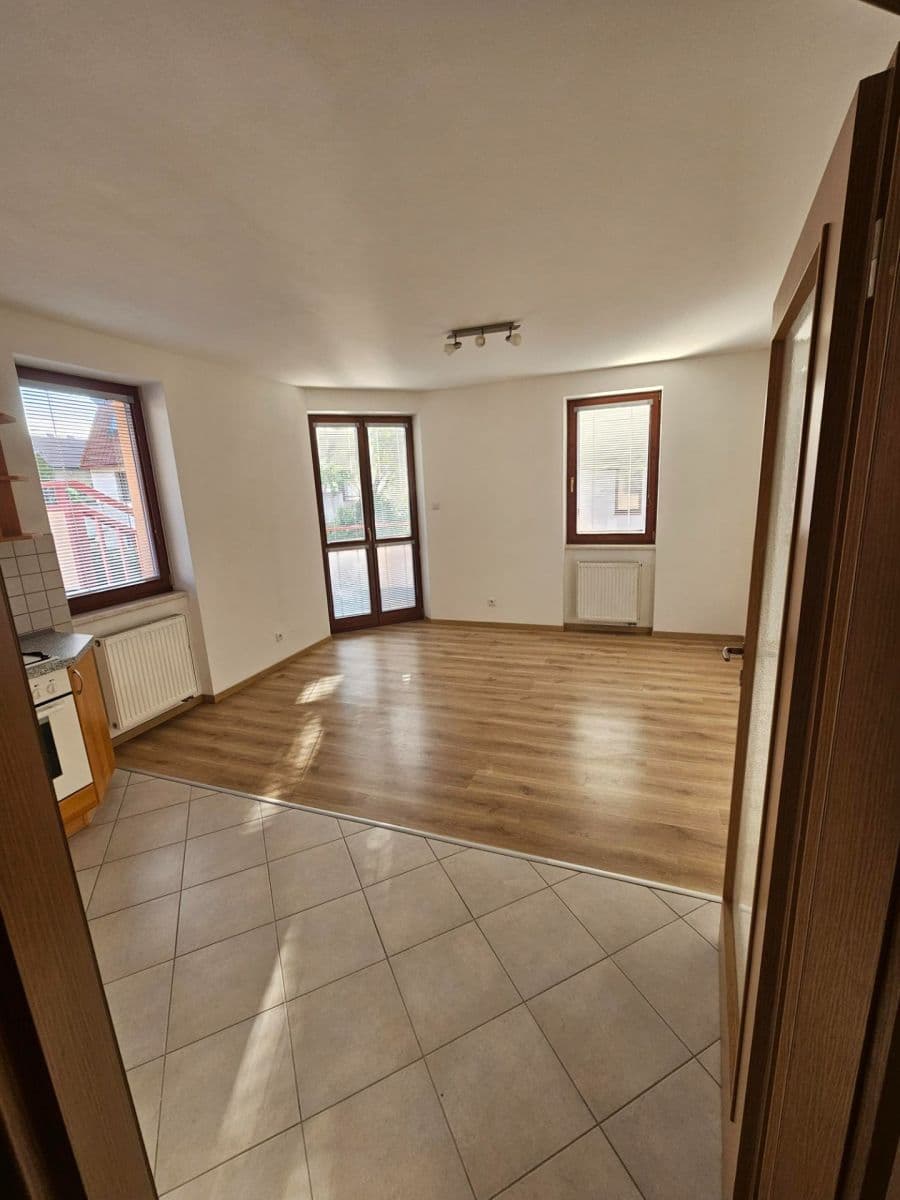 1 bedroom with open-plan kitchen flat to rent, 52 m², nám. Svobody, Úvaly, Středočeský Region 1 bedroom with open-plan kitchen flat to rent, 52 m², nám. Svobody, Úvaly, Středočeský Region