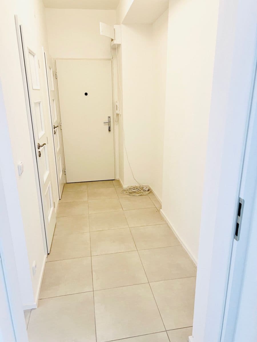 2 bedroom flat to rent, 51 m², Na Královkách, Kuřim, Jihomoravský Region 2 bedroom flat to rent, 51 m², Na Královkách, Kuřim, Jihomoravský Region