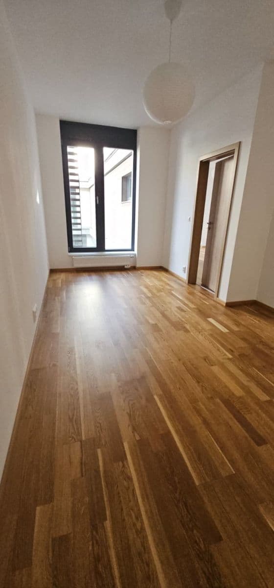 1 bedroom with open-plan kitchen flat to rent, 63 m², Žitenická, Prague, Prague 1 bedroom with open-plan kitchen flat to rent, 63 m², Žitenická, Prague, Prague