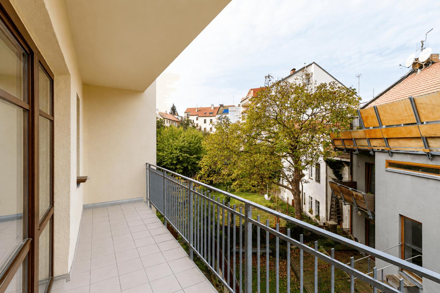 2 bedroom with open-plan kitchen flat to rent, 82 m², Za Strahovem, Prague, Prague 2 bedroom with open-plan kitchen flat to rent, 82 m², Za Strahovem, Prague, Prague
