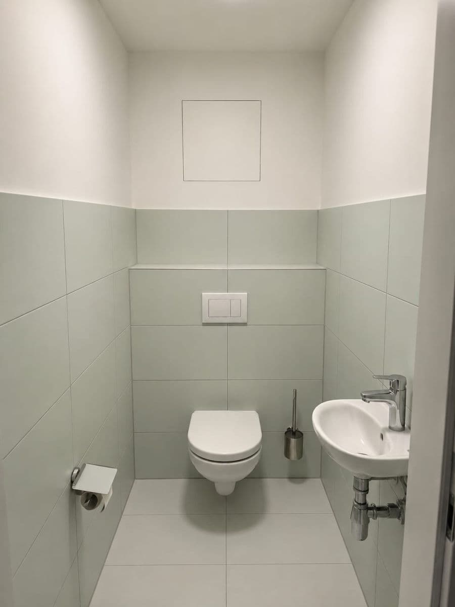 2 bedroom with open-plan kitchen flat to rent, 73 m², Fabiánové, Prague, Prague 2 bedroom with open-plan kitchen flat to rent, 73 m², Fabiánové, Prague, Prague