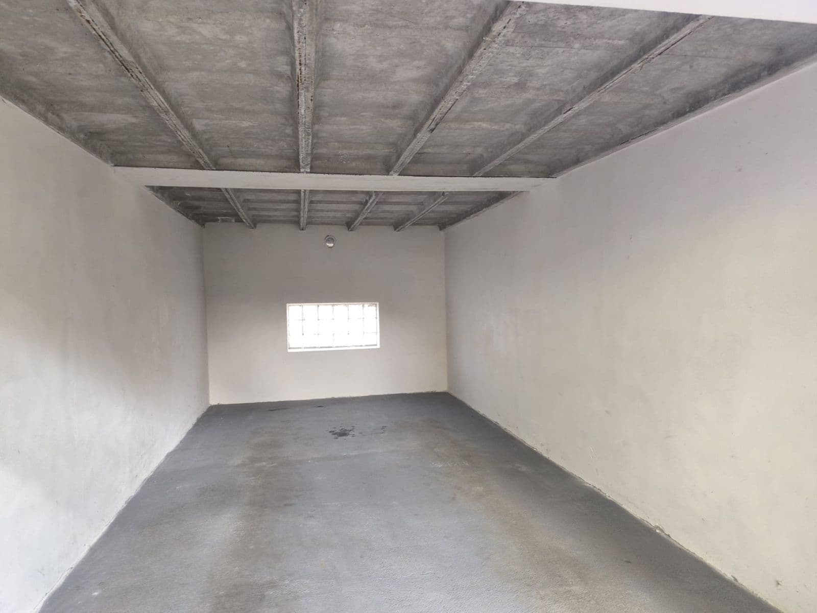 garage for sale, 23 m², J. A. Komenského, Zbýšov, Jihomoravský Region garage for sale, 23 m², J. A. Komenského, Zbýšov, Jihomoravský Region