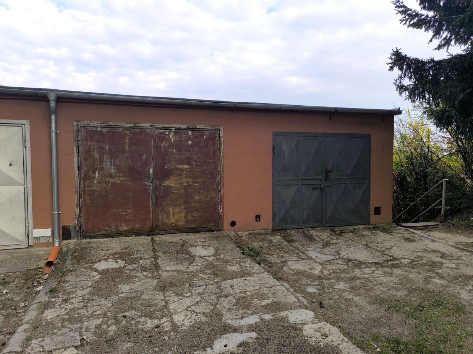 garage for sale, 23 m², J. A. Komenského, Zbýšov, Jihomoravský Region garage for sale, 23 m², J. A. Komenského, Zbýšov, Jihomoravský Region