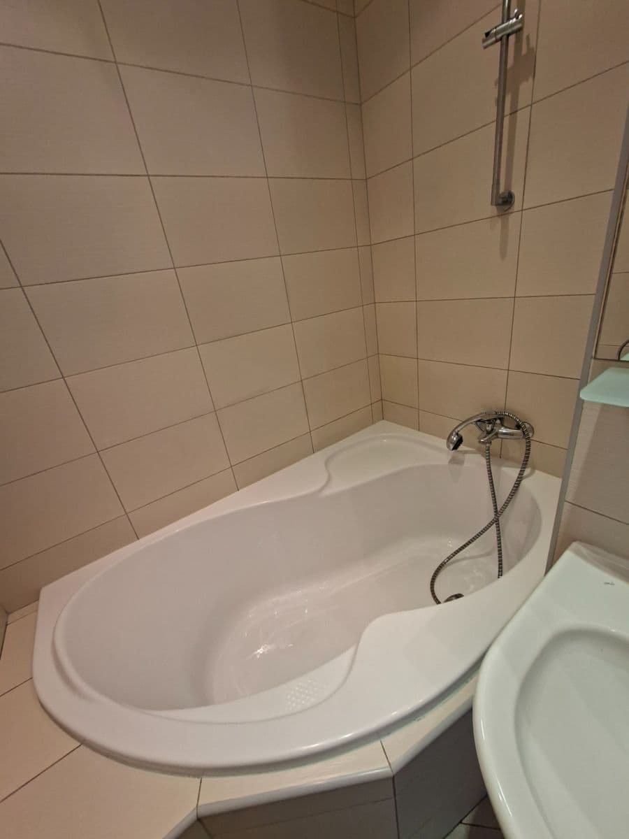 2 bedroom flat to rent, 53 m², Krhanická, Prague, Prague 2 bedroom flat to rent, 53 m², Krhanická, Prague, Prague