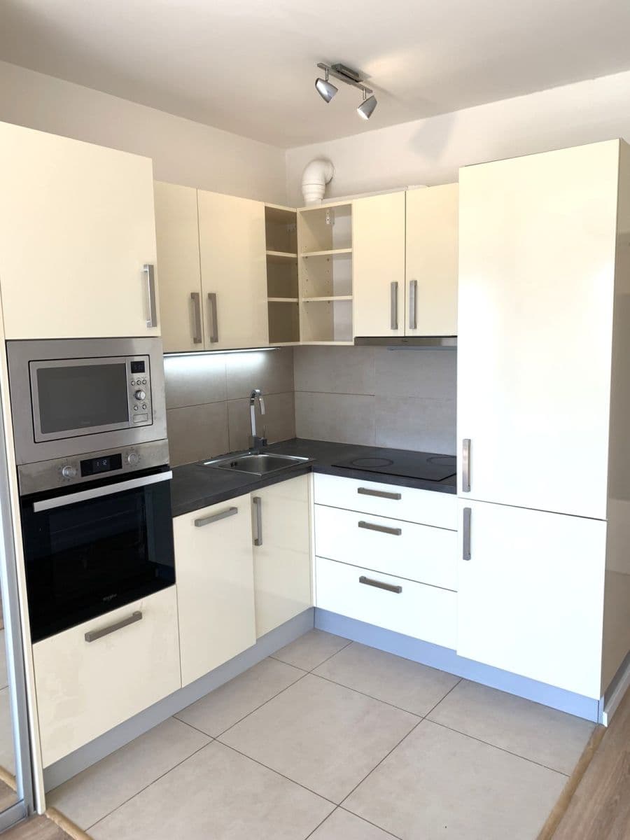 Studio flat for sale, 30 m², Zakšínská, Prague, Prague Studio flat for sale, 30 m², Zakšínská, Prague, Prague