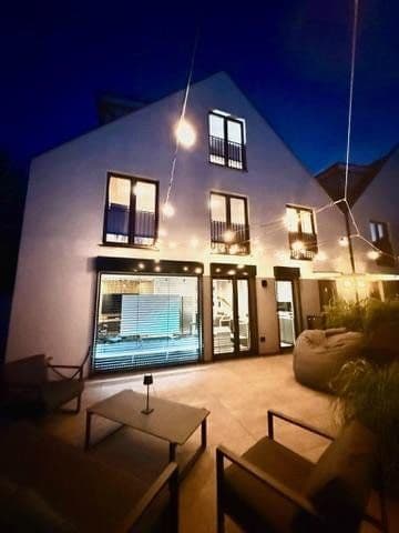 3 bedroom with open-plan kitchen flat to rent, 124 m², Hamburg, Hamburg 3 bedroom with open-plan kitchen flat to rent, 124 m², Hamburg, Hamburg