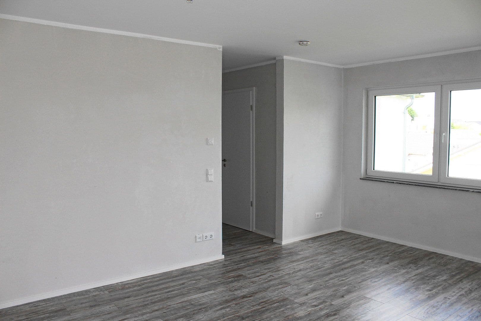 3 bedroom flat to rent, 94 m², Domblick 61, Königswinter, North Rhine-Westphalia 3 bedroom flat to rent, 94 m², Domblick 61, Königswinter, North Rhine-Westphalia