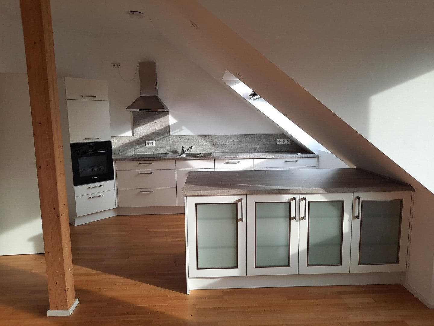 1 bedroom with open-plan kitchen flat to rent, 93 m², Haltmayrstraße, Ingolstadt, Bavaria 1 bedroom with open-plan kitchen flat to rent, 93 m², Haltmayrstraße, Ingolstadt, Bavaria