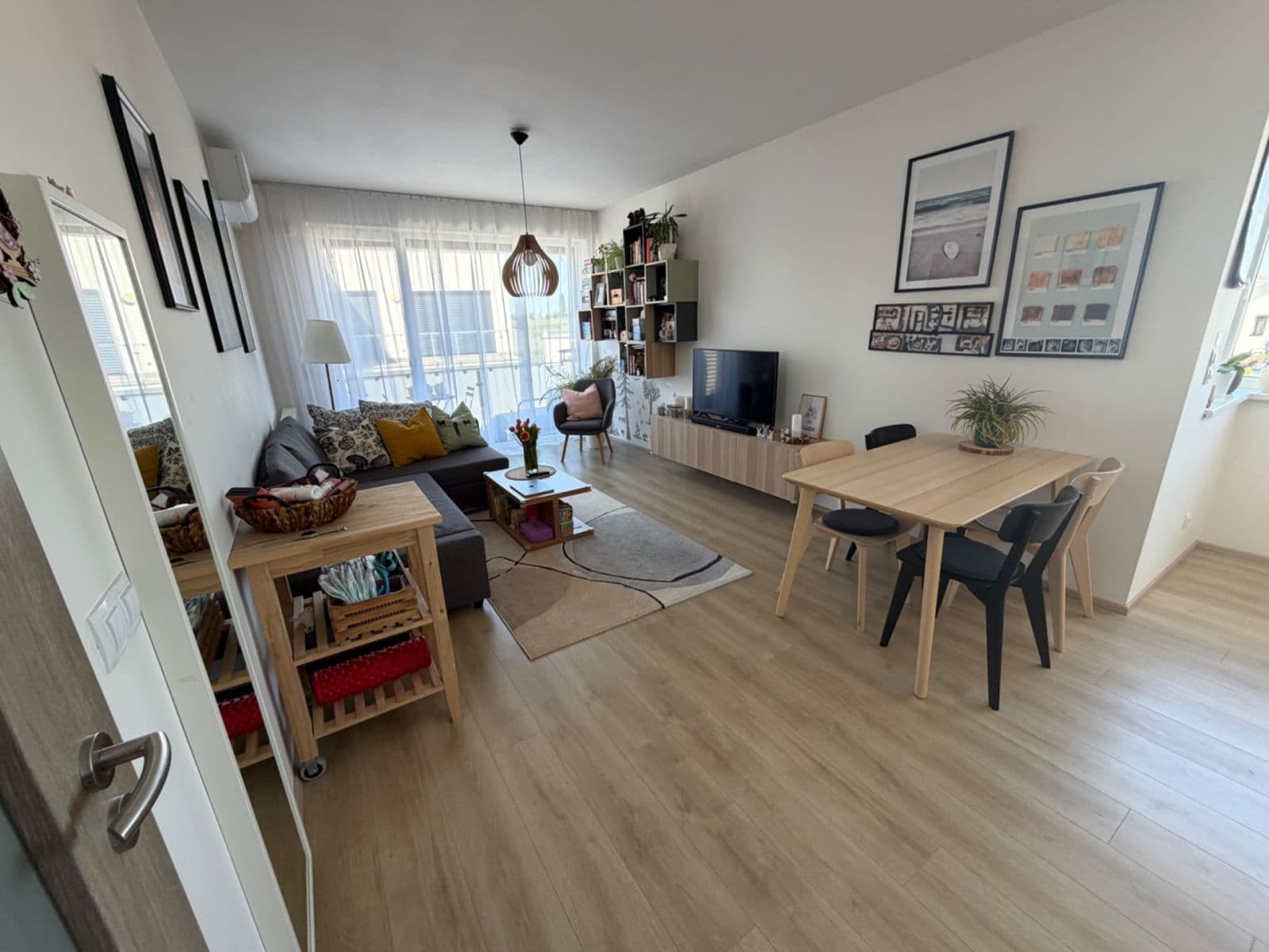 1 bedroom with open-plan kitchen flat to rent, 60 m², Emy Destinové, Jinočany, Středočeský Region 1 bedroom with open-plan kitchen flat to rent, 60 m², Emy Destinové, Jinočany, Středočeský Region