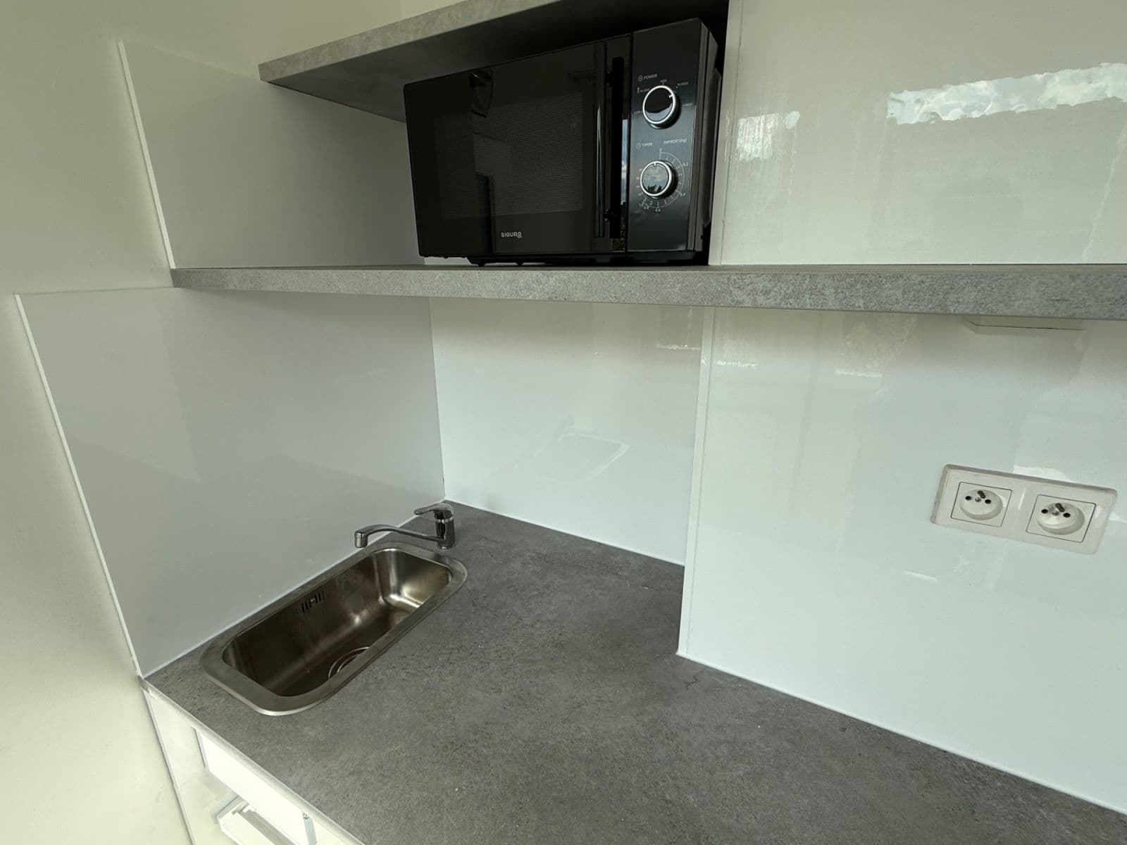 Studio flat to rent, 16 m², Molákova, Prague, Prague Studio flat to rent, 16 m², Molákova, Prague, Prague