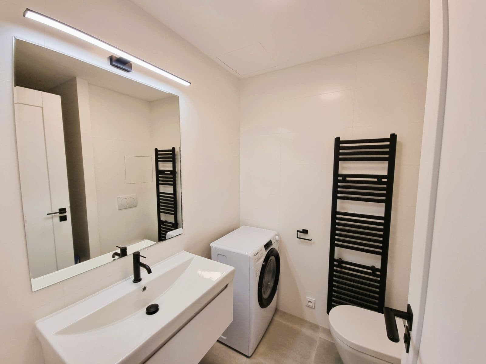 2 bedroom with open-plan kitchen flat to rent, 57 m², Kobyliská, Prague, Prague 2 bedroom with open-plan kitchen flat to rent, 57 m², Kobyliská, Prague, Prague