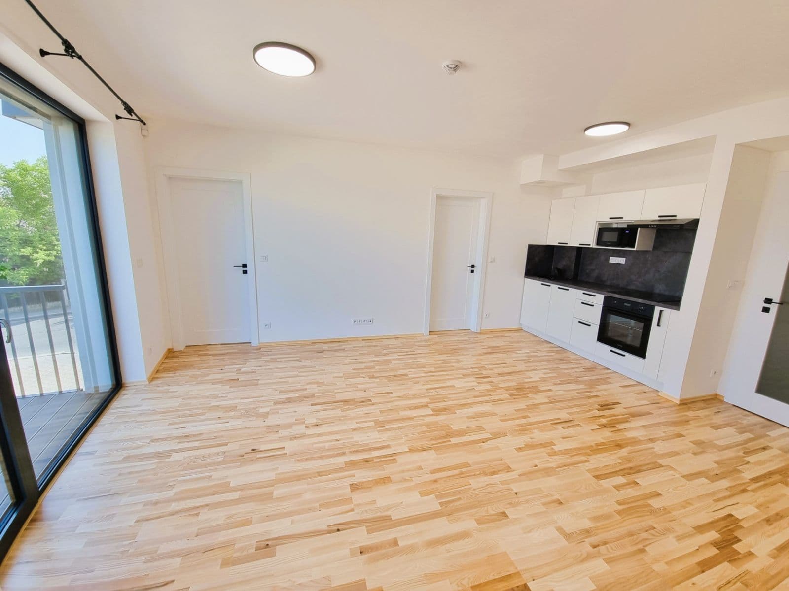 2 bedroom with open-plan kitchen flat to rent, 57 m², Kobyliská, Prague, Prague 2 bedroom with open-plan kitchen flat to rent, 57 m², Kobyliská, Prague, Prague