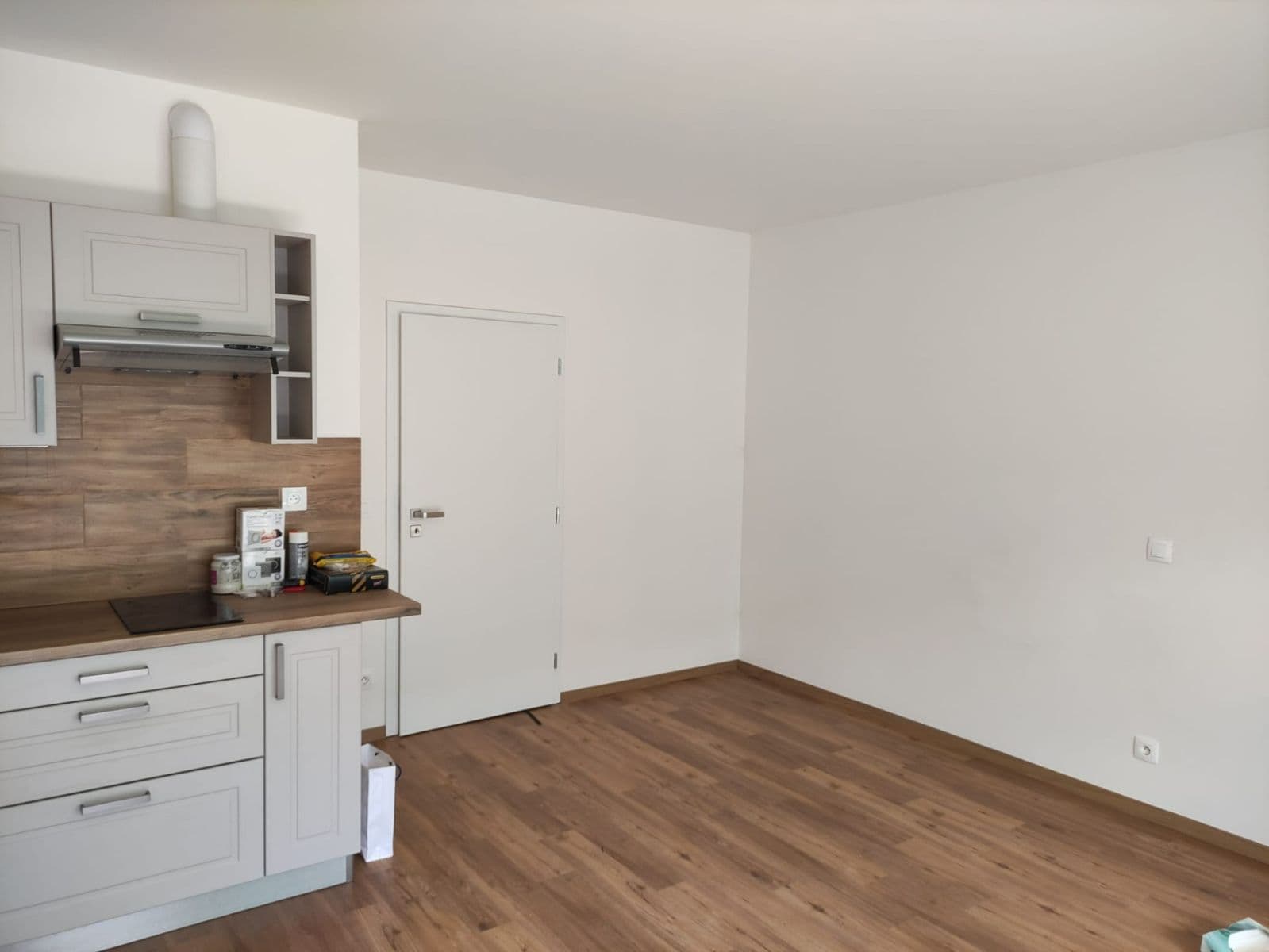 Studio flat to rent, 33 m², Hrnčířská, Uhlířské Janovice, Středočeský Region Studio flat to rent, 33 m², Hrnčířská, Uhlířské Janovice, Středočeský Region