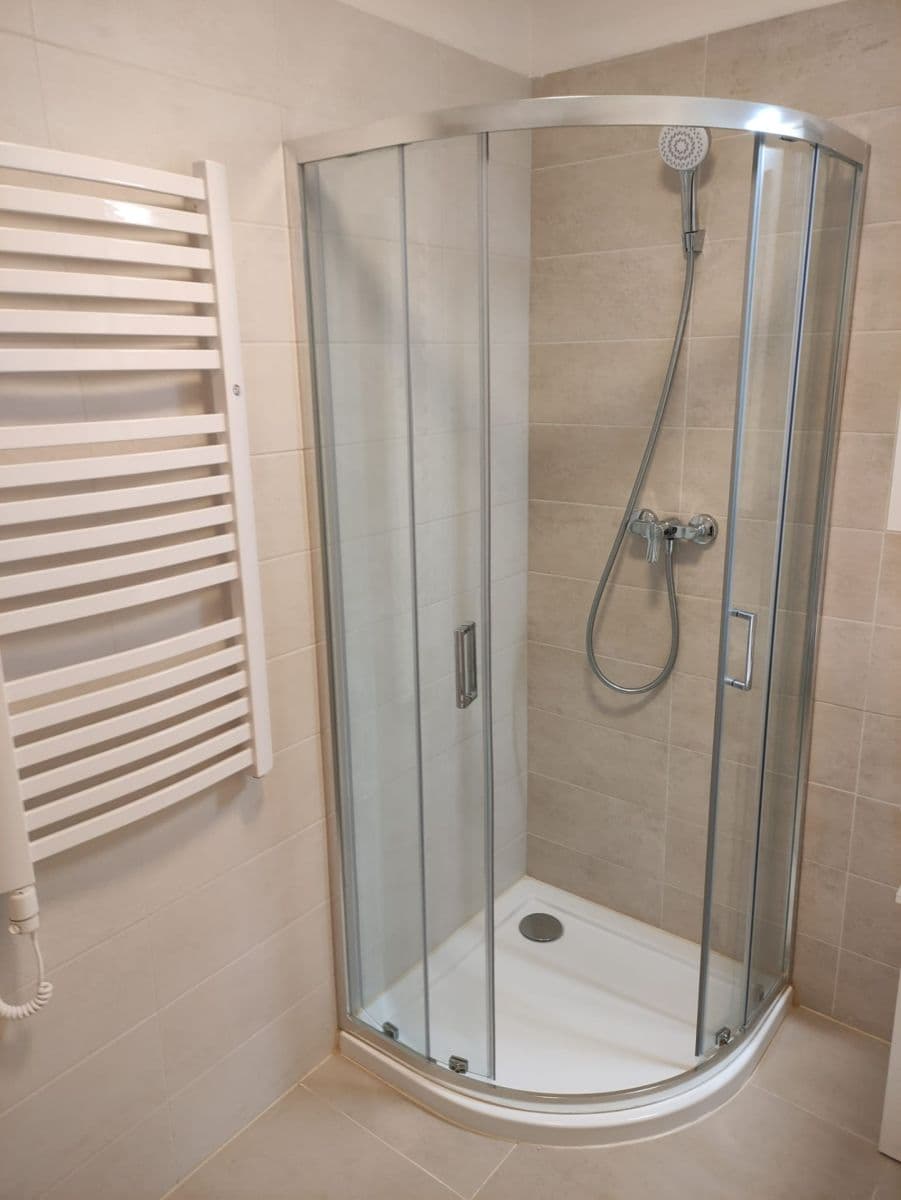 Studio flat to rent, 33 m², Hrnčířská, Uhlířské Janovice, Středočeský Region Studio flat to rent, 33 m², Hrnčířská, Uhlířské Janovice, Středočeský Region