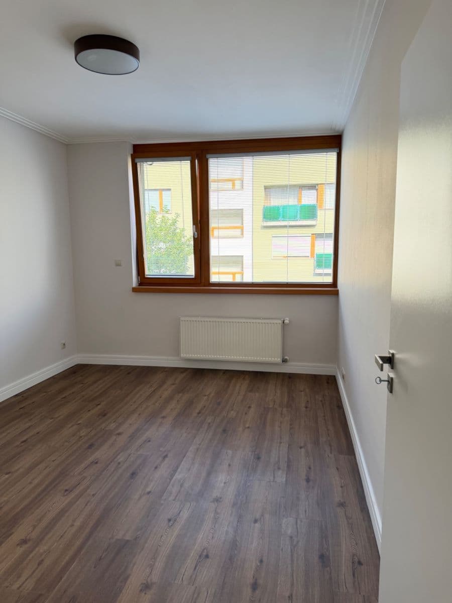 2 bedroom with open-plan kitchen flat to rent, 85 m², Vidoulská, Prague, Prague 2 bedroom with open-plan kitchen flat to rent, 85 m², Vidoulská, Prague, Prague