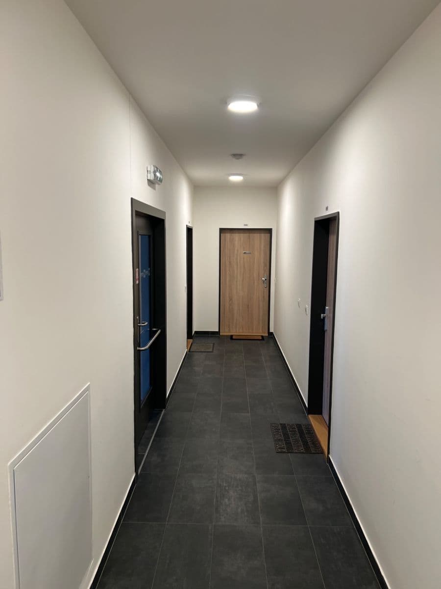 2 bedroom with open-plan kitchen flat for sale, 81 m², Saarinenova, Prague, Prague 2 bedroom with open-plan kitchen flat for sale, 81 m², Saarinenova, Prague, Prague