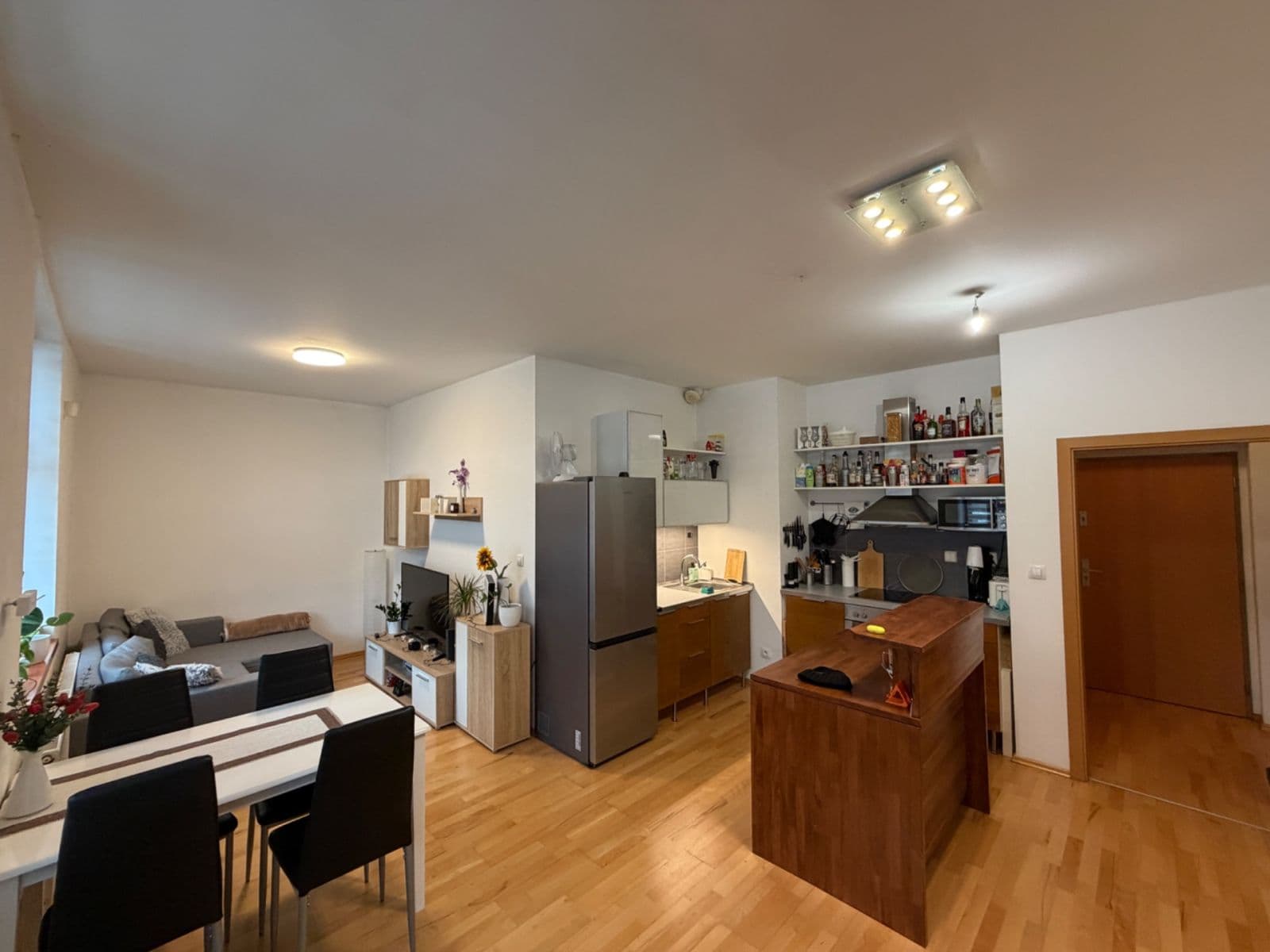 1 bedroom with open-plan kitchen flat to rent, 50 m², Musílkova, Prague, Prague 1 bedroom with open-plan kitchen flat to rent, 50 m², Musílkova, Prague, Prague