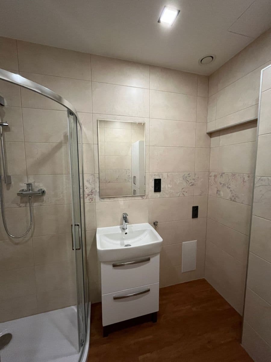 2 bedroom flat to rent, 87 m², Klabalská I, Zlín, Zlínský Region 2 bedroom flat to rent, 87 m², Klabalská I, Zlín, Zlínský Region
