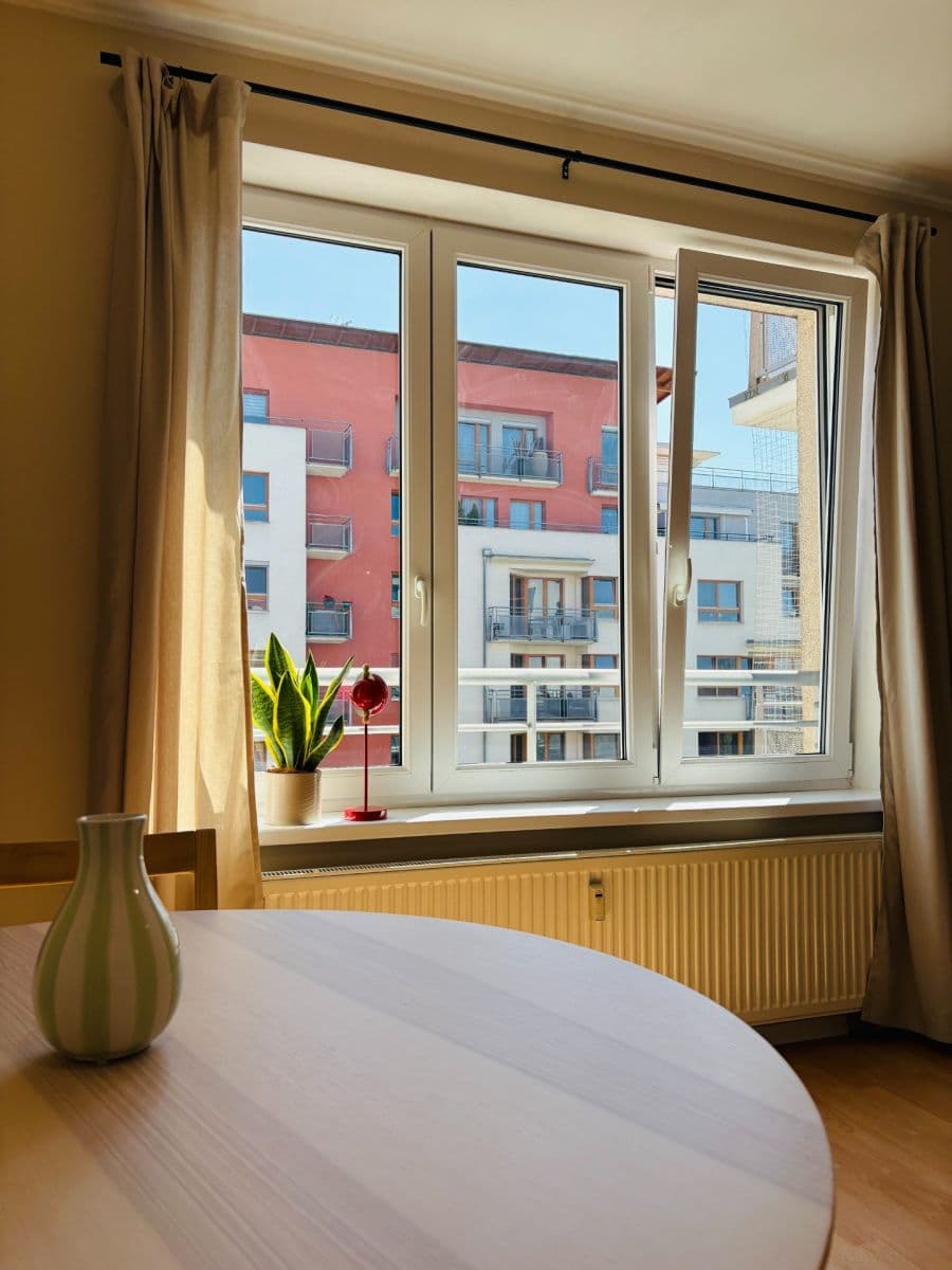 Studio flat to rent, 33 m², Mattioliho, Prague, Prague Studio flat to rent, 33 m², Mattioliho, Prague, Prague