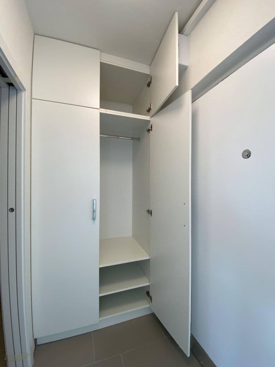 Studio flat for sale, 28 m², Na Kotli, Hradec Králové, Královéhradecký Region Studio flat for sale, 28 m², Na Kotli, Hradec Králové, Královéhradecký Region