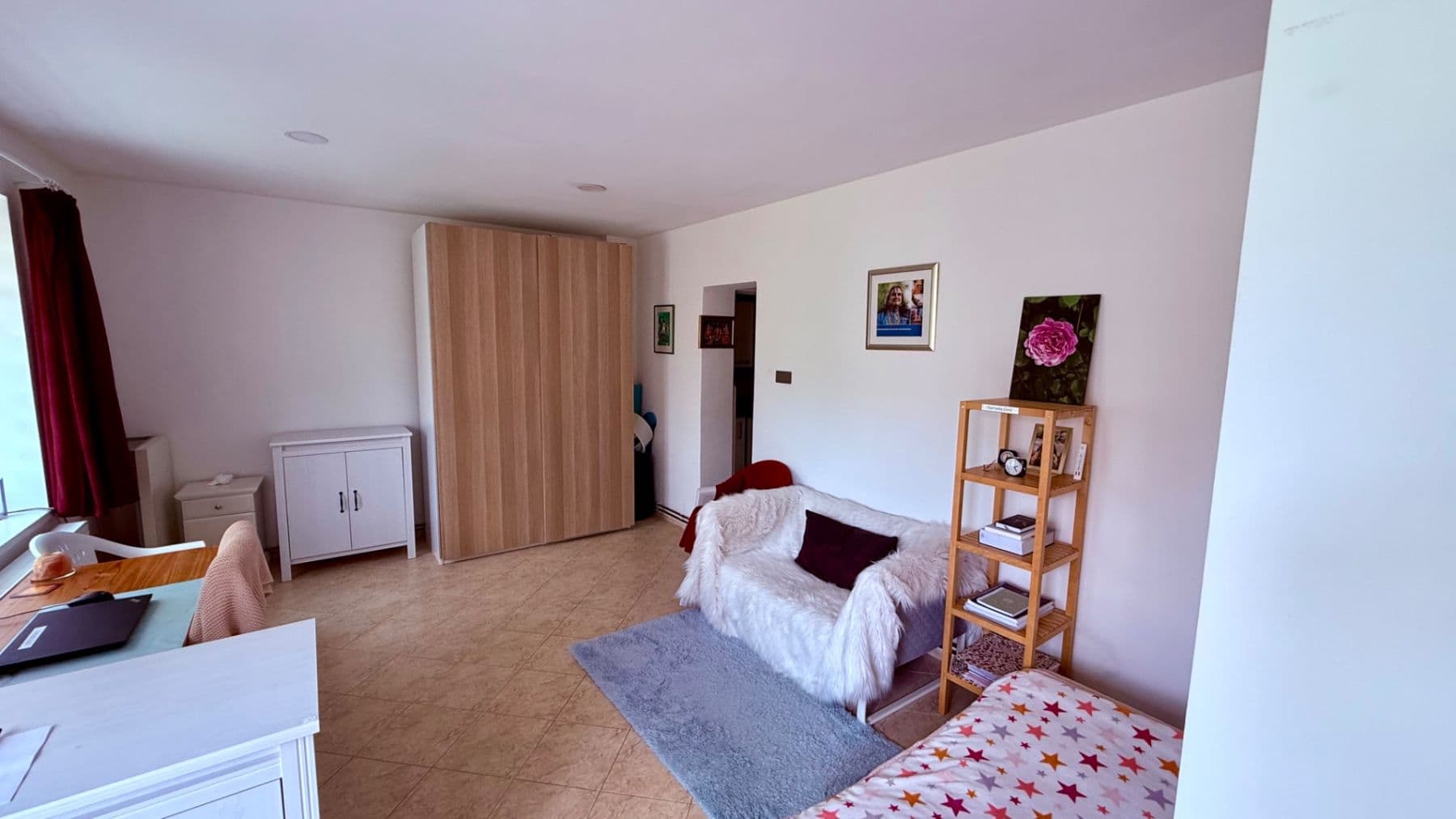 Studio flat to rent, 30 m², Palackého náměstí, Řevnice, Středočeský Region Studio flat to rent, 30 m², Palackého náměstí, Řevnice, Středočeský Region