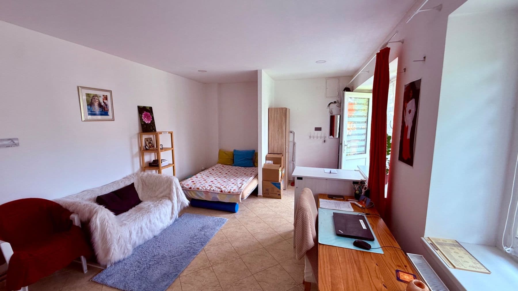 Studio flat to rent, 30 m², Palackého náměstí, Řevnice, Středočeský Region Studio flat to rent, 30 m², Palackého náměstí, Řevnice, Středočeský Region