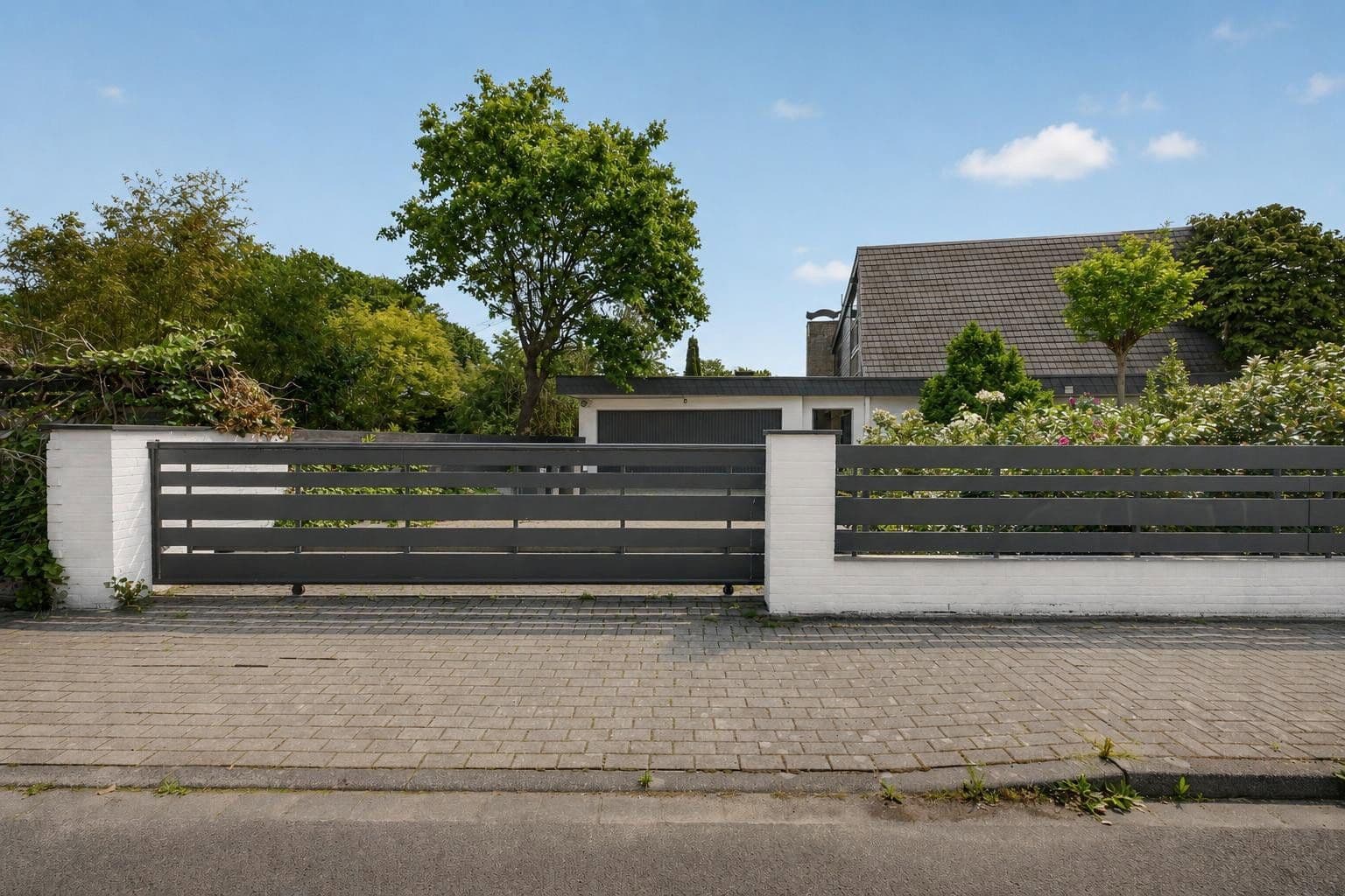 house for sale, 377 m², Tirgrathsfeldweg 7, Moers, North Rhine-Westphalia house for sale, 377 m², Tirgrathsfeldweg 7, Moers, North Rhine-Westphalia