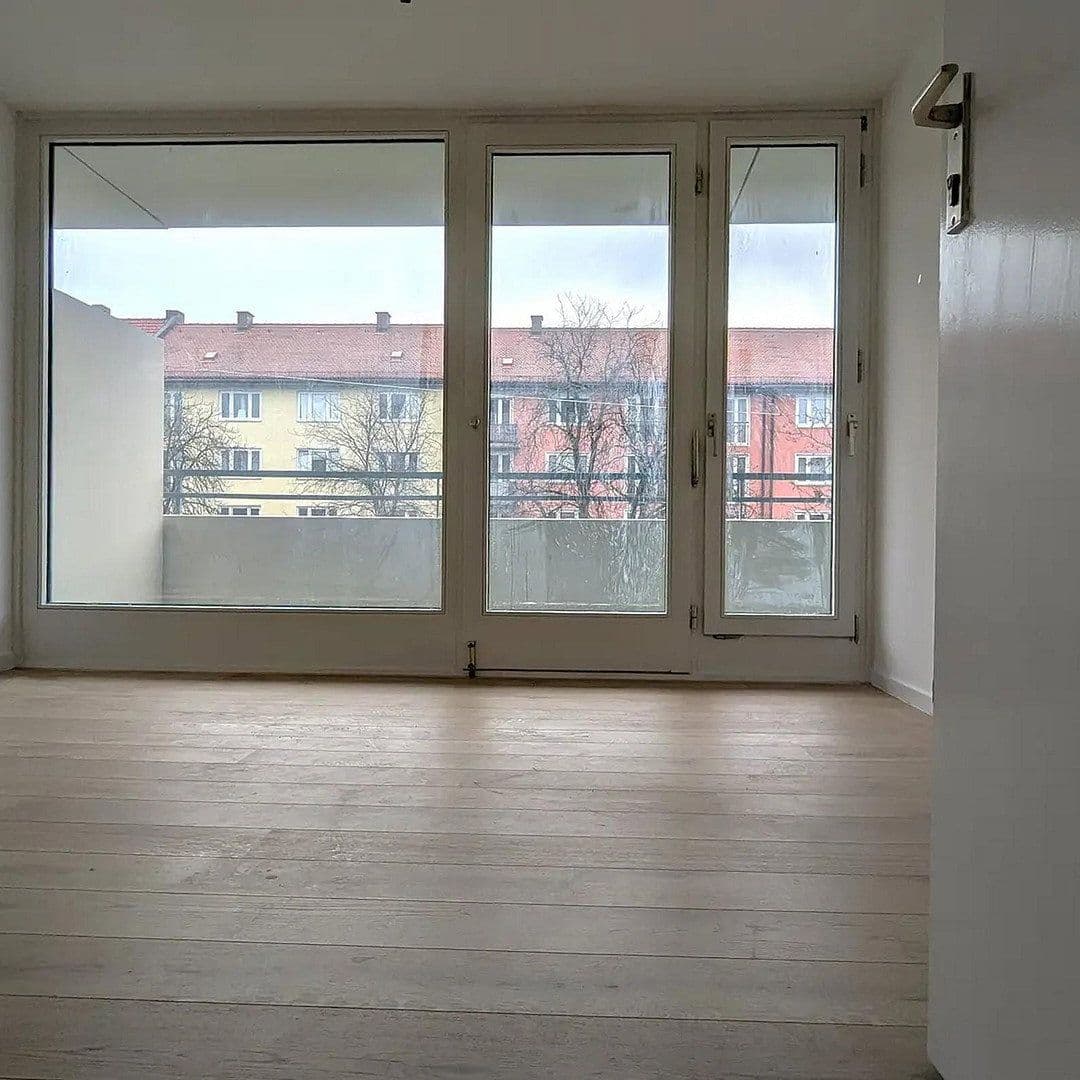 3 bedroom flat to rent, 95 m², Johann-Clanze-Straße 49, München, Bavaria 3 bedroom flat to rent, 95 m², Johann-Clanze-Straße 49, München, Bavaria