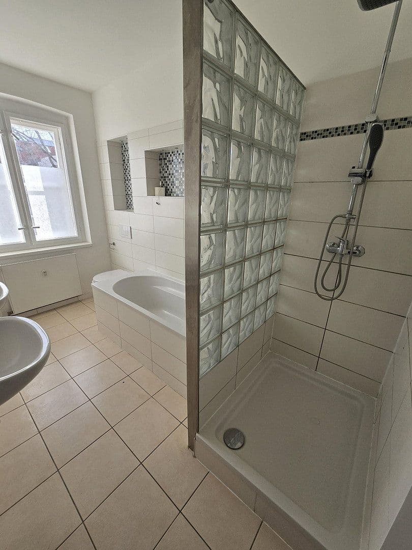3 bedroom with open-plan kitchen flat to rent, 114 m², Gerhart-Hauptmann Straße 43/45, Teltow, Brandenburg 3 bedroom with open-plan kitchen flat to rent, 114 m², Gerhart-Hauptmann Straße 43/45, Teltow, Brandenburg