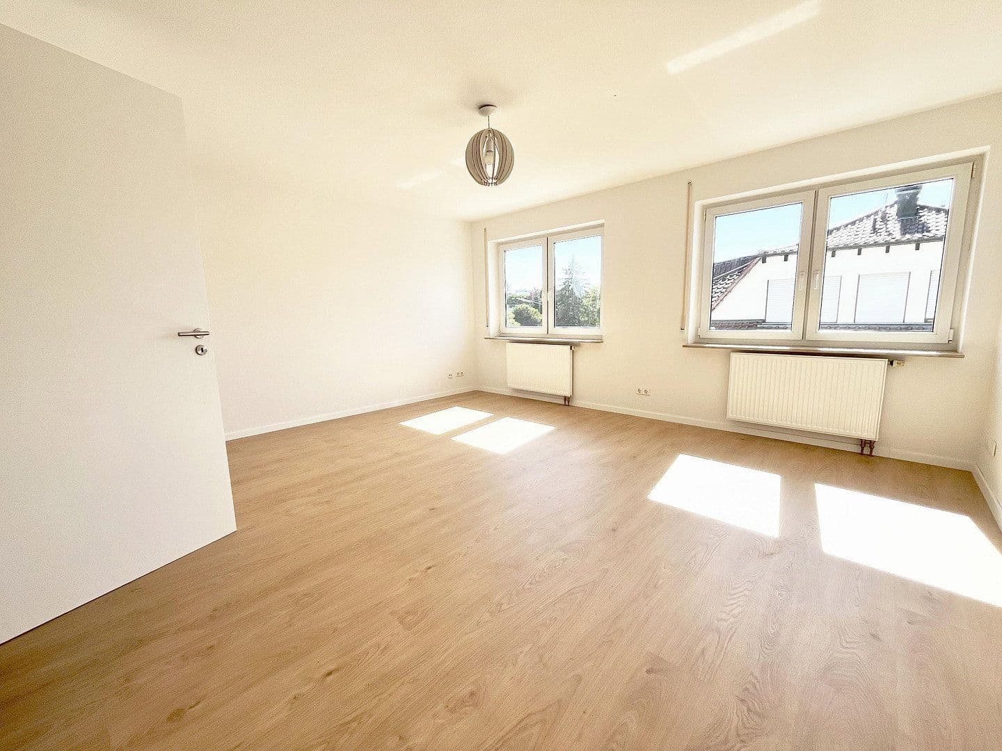 2 bedroom with open-plan kitchen flat to rent, 103 m², Pforzheim, Baden-Württemberg 2 bedroom with open-plan kitchen flat to rent, 103 m², Pforzheim, Baden-Württemberg