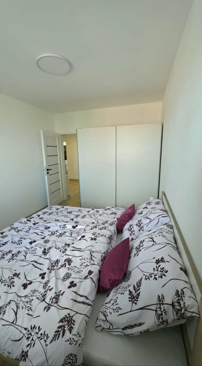 3 bedroom flat to rent, 64 m², A. Bednára, Prievidza, Trenčiansky Region 3 bedroom flat to rent, 64 m², A. Bednára, Prievidza, Trenčiansky Region