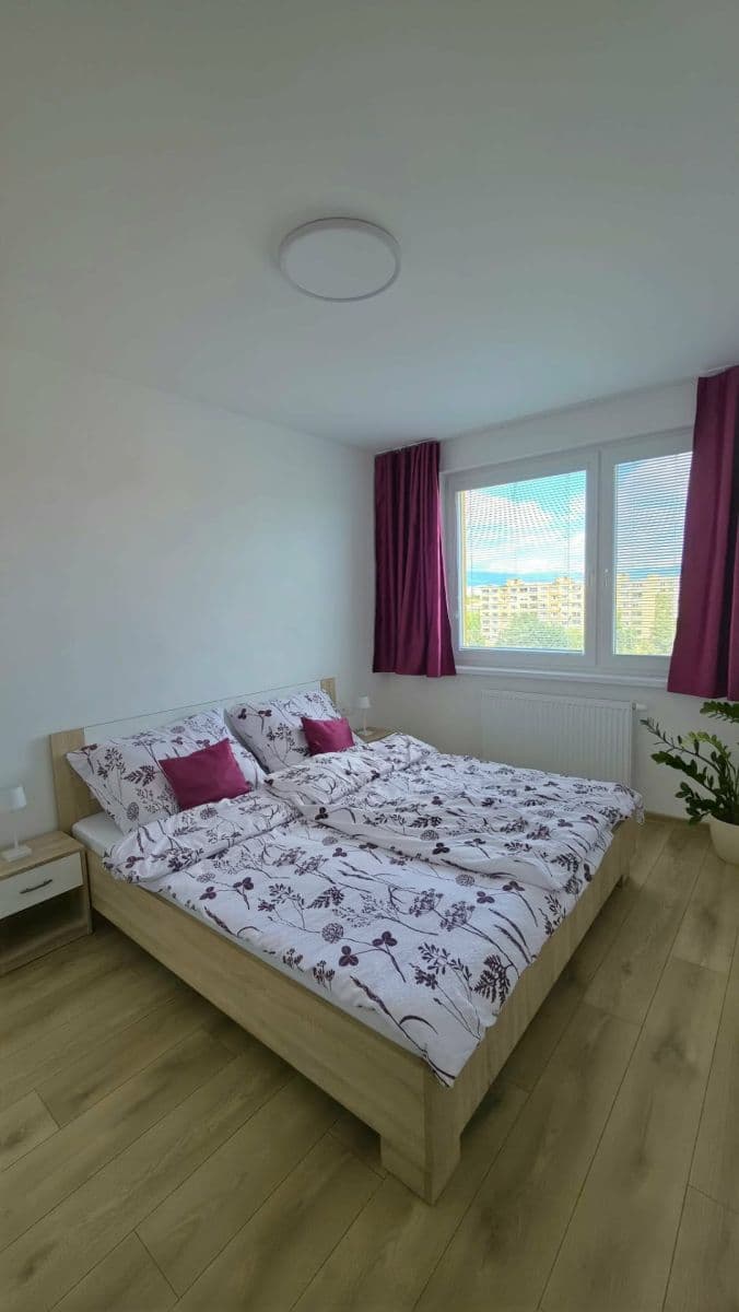 3 bedroom flat to rent, 64 m², A. Bednára, Prievidza, Trenčiansky Region 3 bedroom flat to rent, 64 m², A. Bednára, Prievidza, Trenčiansky Region