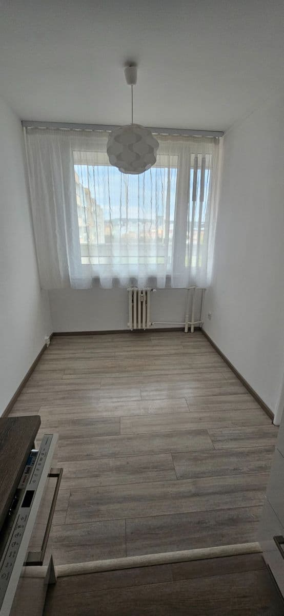 3 bedroom flat to rent, 78 m², Krouzova, Prague, Prague 3 bedroom flat to rent, 78 m², Krouzova, Prague, Prague