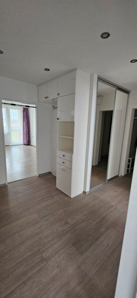 3 bedroom flat to rent, 78 m², Krouzova, Prague, Prague 3 bedroom flat to rent, 78 m², Krouzova, Prague, Prague