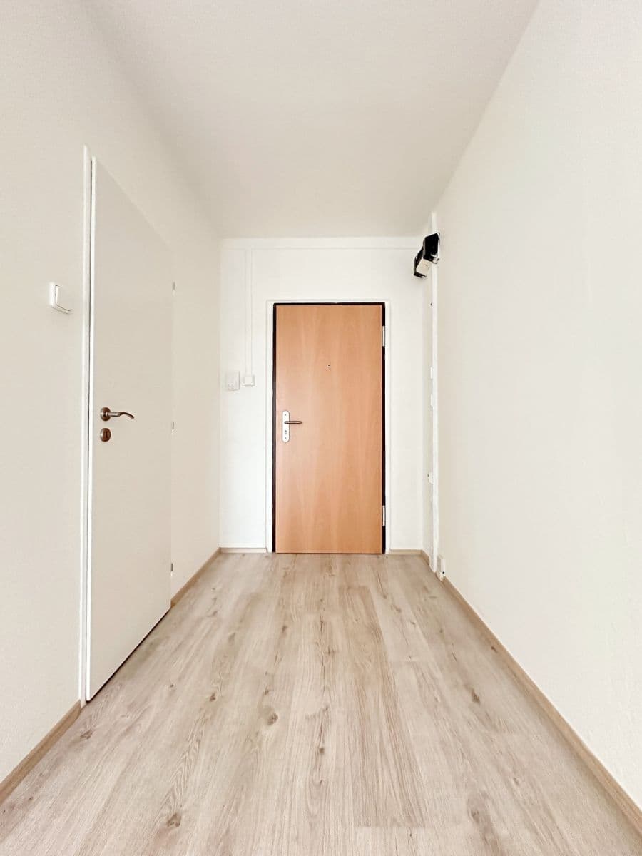 1 bedroom with open-plan kitchen flat to rent, 47 m², Slavatova, Prague, Prague 1 bedroom with open-plan kitchen flat to rent, 47 m², Slavatova, Prague, Prague