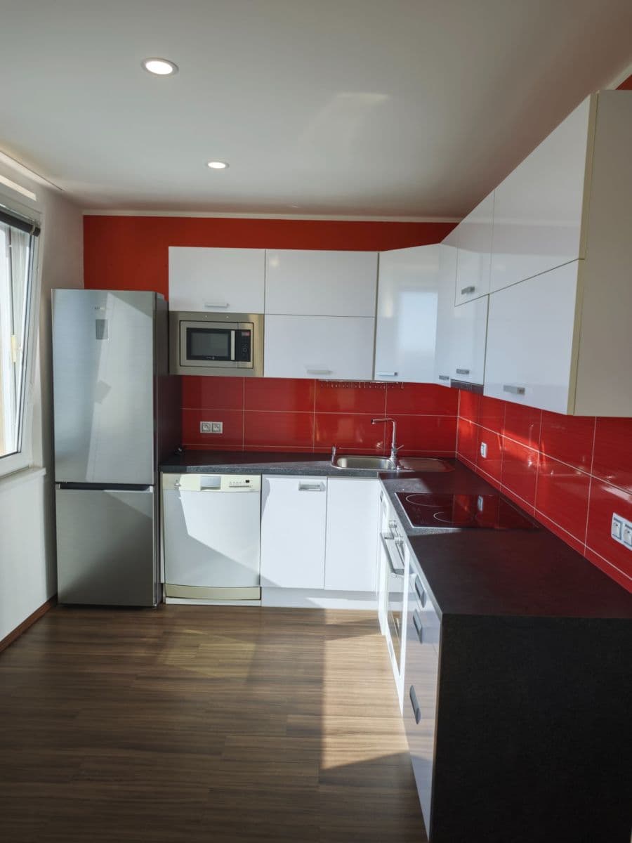 3 bedroom flat to rent, 76 m², Na Svahu, Třebíč, Vysočina Region 3 bedroom flat to rent, 76 m², Na Svahu, Třebíč, Vysočina Region