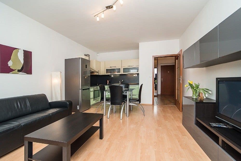 1 bedroom with open-plan kitchen flat to rent, 52 m², Mattioliho, Prague, Prague 1 bedroom with open-plan kitchen flat to rent, 52 m², Mattioliho, Prague, Prague