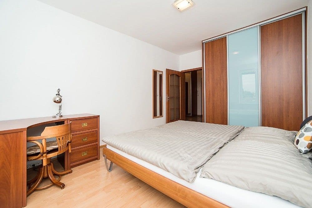 1 bedroom with open-plan kitchen flat to rent, 52 m², Mattioliho, Prague, Prague 1 bedroom with open-plan kitchen flat to rent, 52 m², Mattioliho, Prague, Prague