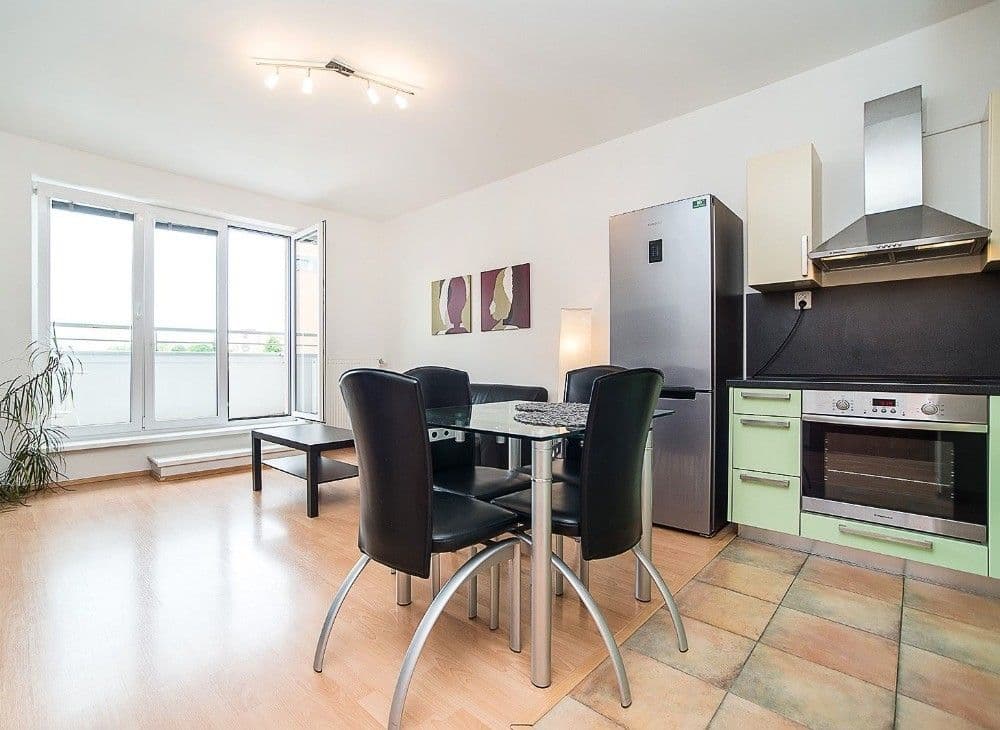 1 bedroom with open-plan kitchen flat to rent, 52 m², Mattioliho, Prague, Prague 1 bedroom with open-plan kitchen flat to rent, 52 m², Mattioliho, Prague, Prague