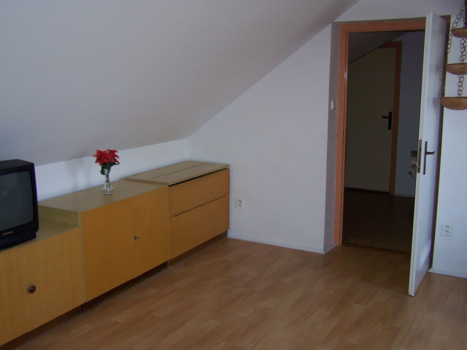 house to rent, 104 m², Krupská, Bělá pod Bezdězem, Středočeský Region house to rent, 104 m², Krupská, Bělá pod Bezdězem, Středočeský Region