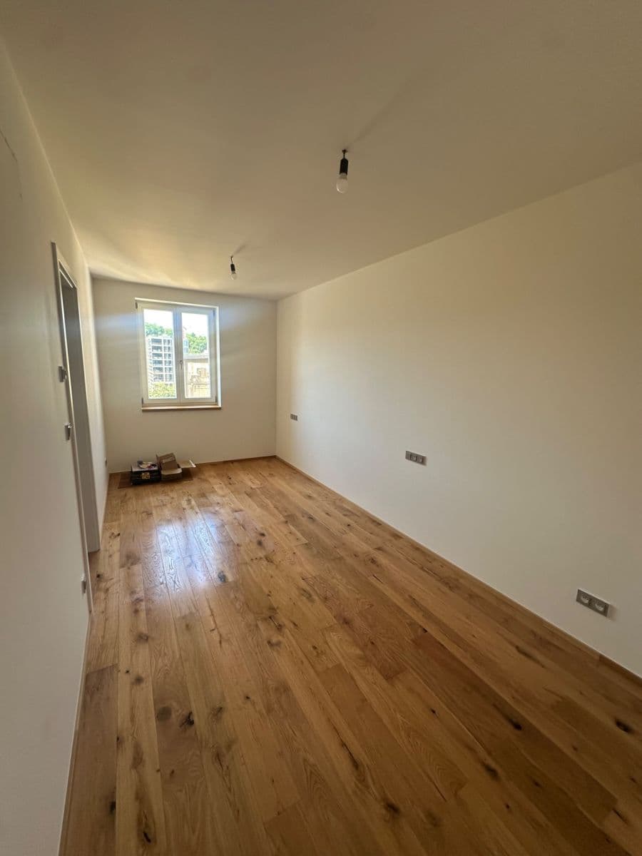 1 bedroom with open-plan kitchen flat to rent, 42 m², Strakonická, Prague, Prague 1 bedroom with open-plan kitchen flat to rent, 42 m², Strakonická, Prague, Prague