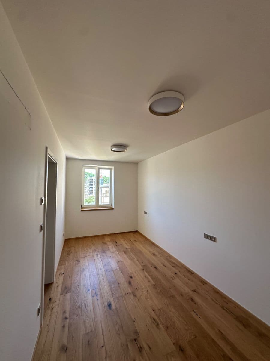 1 bedroom with open-plan kitchen flat to rent, 42 m², Strakonická, Prague, Prague 1 bedroom with open-plan kitchen flat to rent, 42 m², Strakonická, Prague, Prague