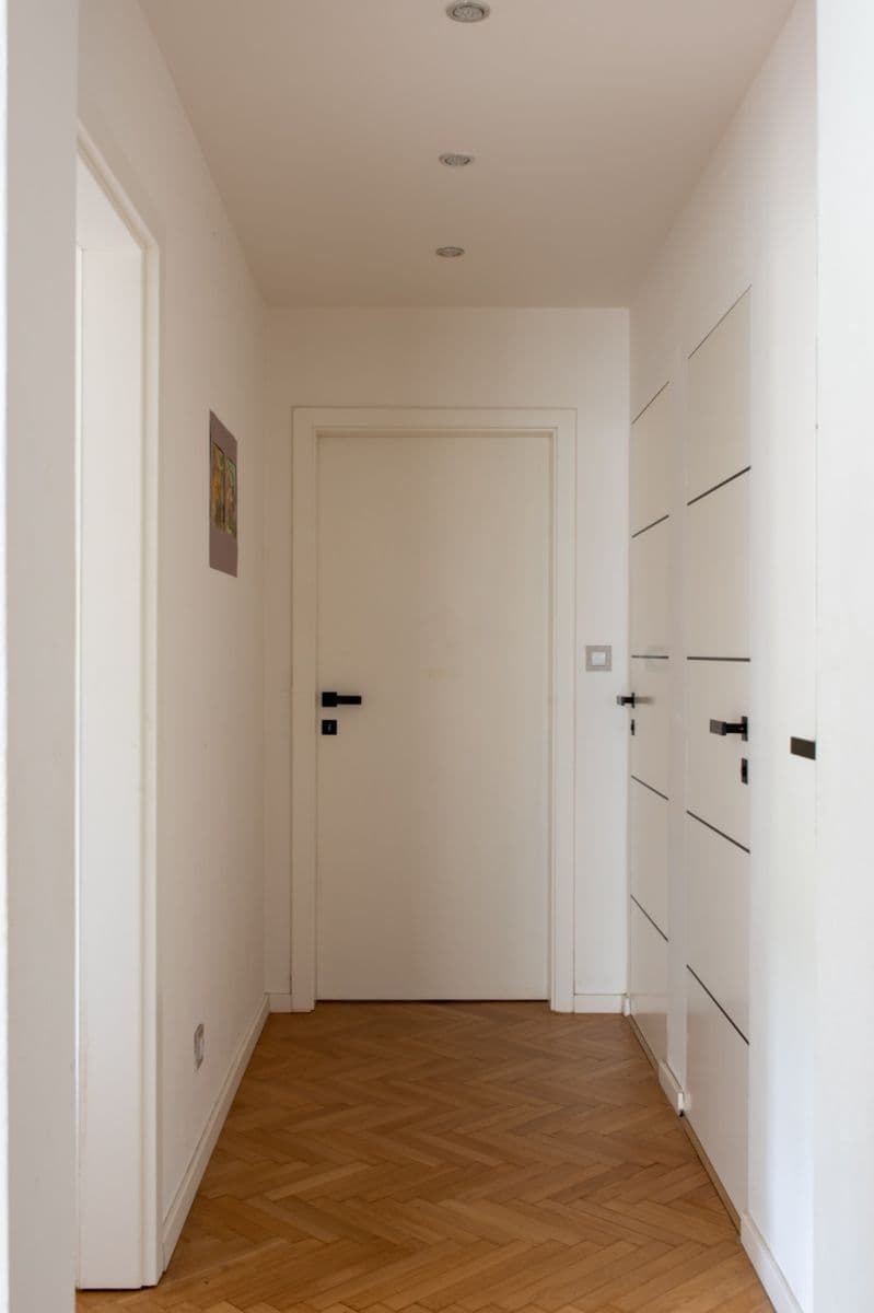 2 bedroom with open-plan kitchen flat for sale, 110 m², U Vojanky, Prague, Prague 2 bedroom with open-plan kitchen flat for sale, 110 m², U Vojanky, Prague, Prague