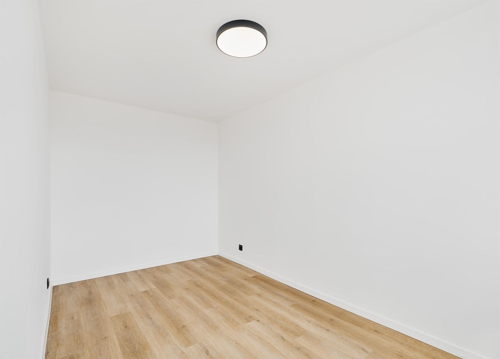 3 bedroom with open-plan kitchen flat for sale, 76 m², Chmelová, Prague, Prague 3 bedroom with open-plan kitchen flat for sale, 76 m², Chmelová, Prague, Prague