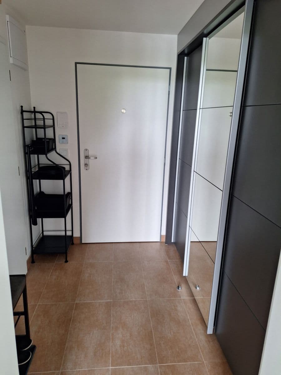 Studio flat to rent, 33 m², Strančická, Prague, Prague Studio flat to rent, 33 m², Strančická, Prague, Prague