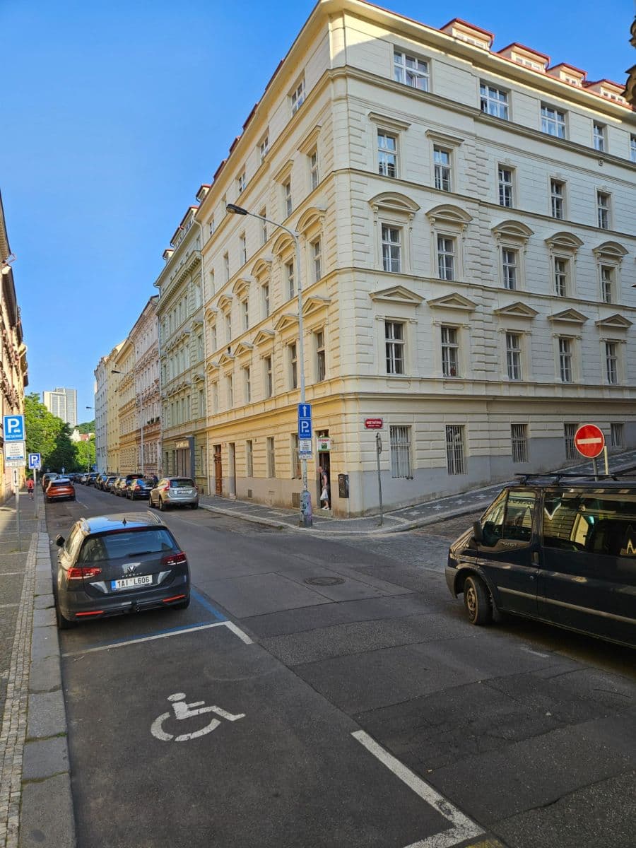 2 bedroom with open-plan kitchen flat to rent, 55 m², Neklanova, Prague, Prague 2 bedroom with open-plan kitchen flat to rent, 55 m², Neklanova, Prague, Prague