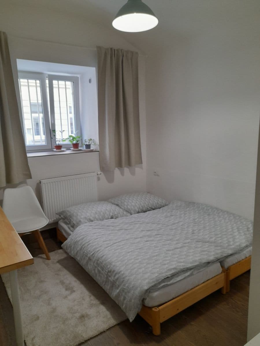 2 bedroom with open-plan kitchen flat to rent, 55 m², Neklanova, Prague, Prague 2 bedroom with open-plan kitchen flat to rent, 55 m², Neklanova, Prague, Prague