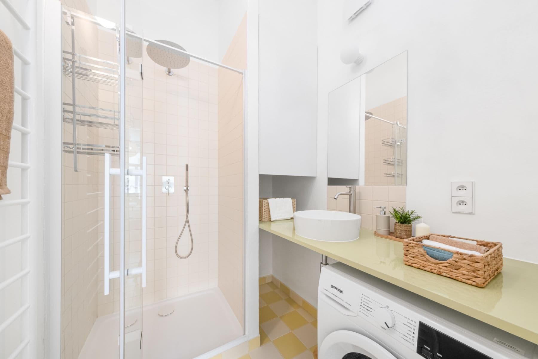 1 bedroom with open-plan kitchen flat to rent, 47 m², Pod Zvonařkou, Prague, Prague 1 bedroom with open-plan kitchen flat to rent, 47 m², Pod Zvonařkou, Prague, Prague